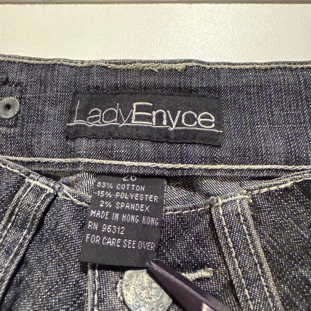 Lady Enyce Women's Square Stitch Jeans Dark Wash Low Rise Size 28 MSRP 71.00 - Picture 9 of 10